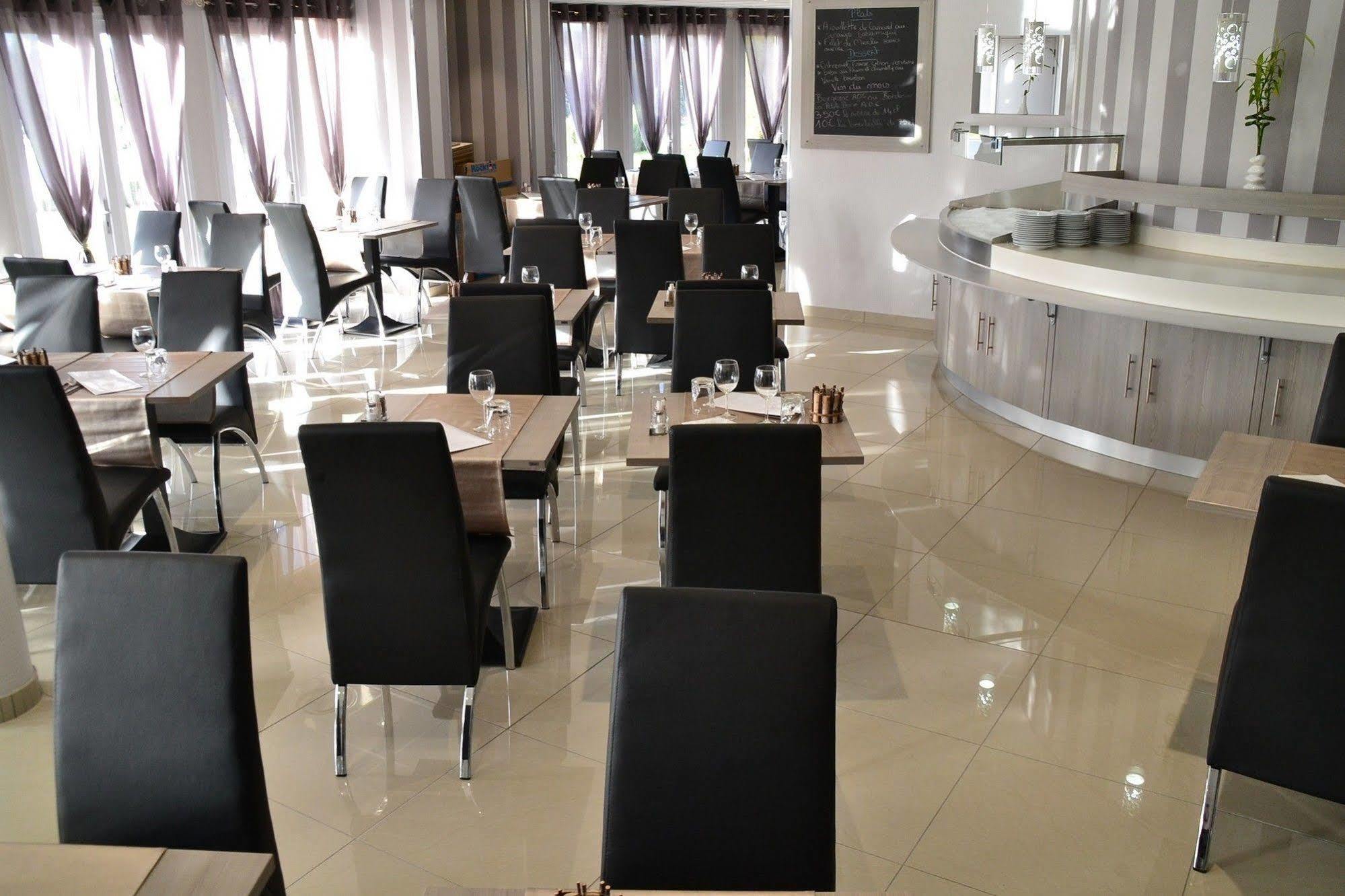 Hotel Le Pavillon De Saint-Lo - Anciennement Lunotel Ngoại thất bức ảnh