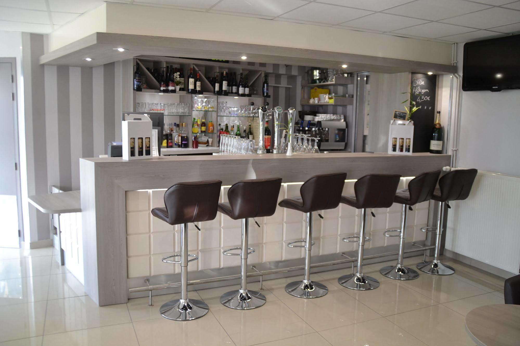 Hotel Le Pavillon De Saint-Lo - Anciennement Lunotel Ngoại thất bức ảnh